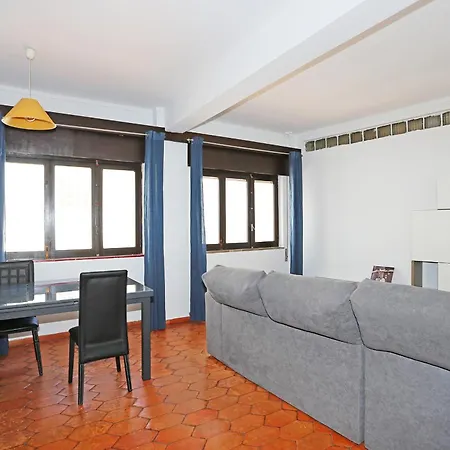 Apartment V - Seacliff *