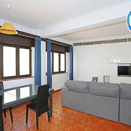 Apartment V - Seacliff