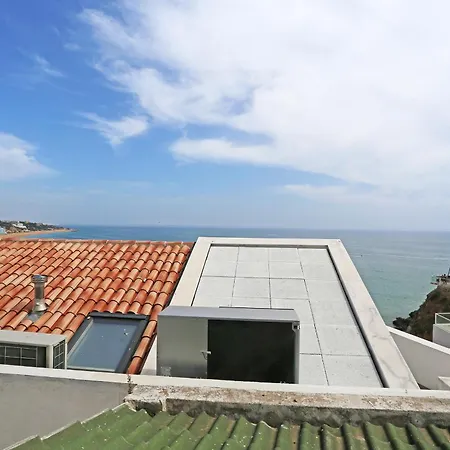 V - Seacliff Apartment