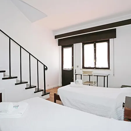 Apartment V - Seacliff *