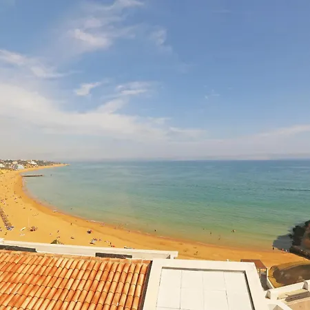 V - Seacliff Apartment