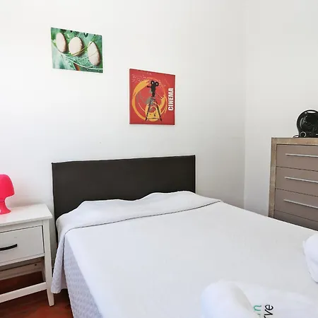 Apartment V - Seacliff