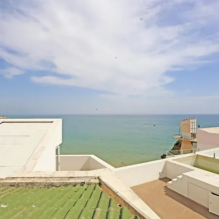 Apartment V - Seacliff *